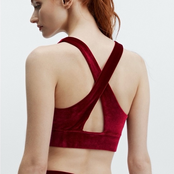 Fabletics Women's Oasis Twist Velour Sports Bra Burgundy Red - Picture 6 of 7